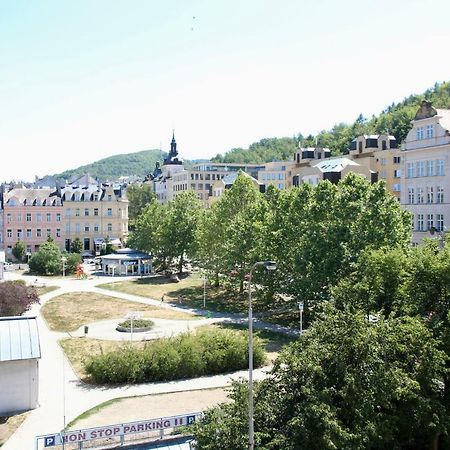 V Centru Mesta Apartment Карлови Вари Екстериор снимка