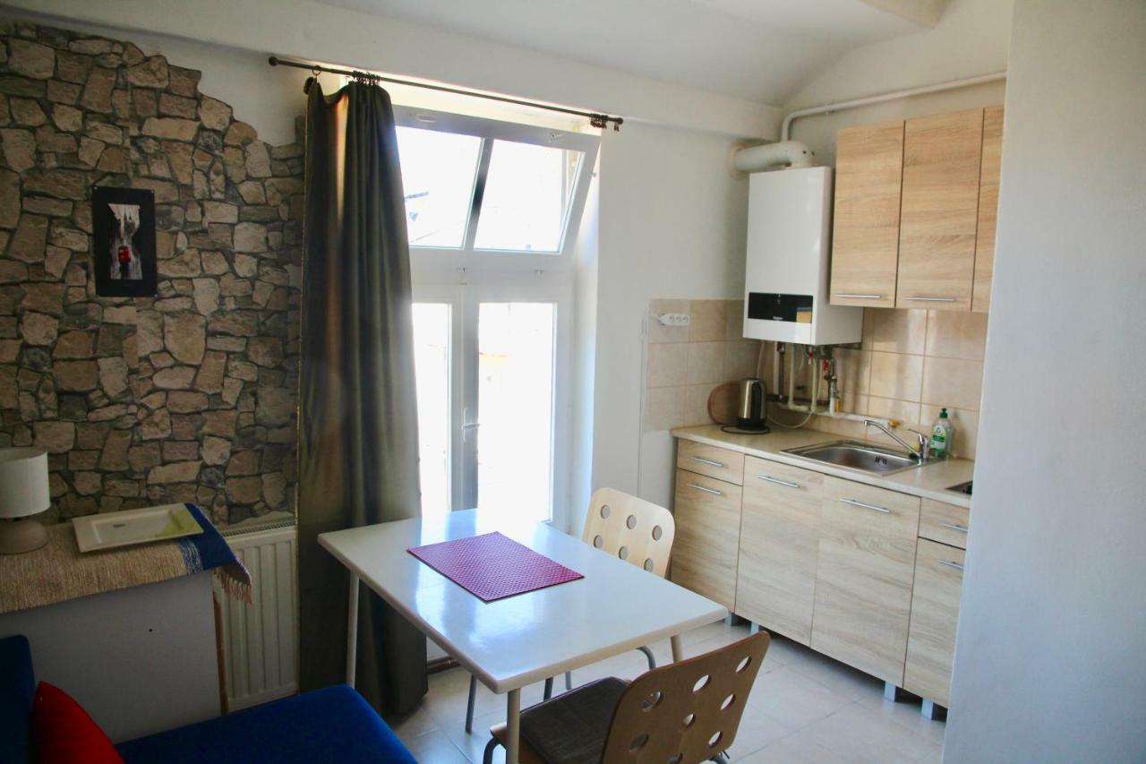 V Centru Mesta Apartment Карлови Вари Екстериор снимка