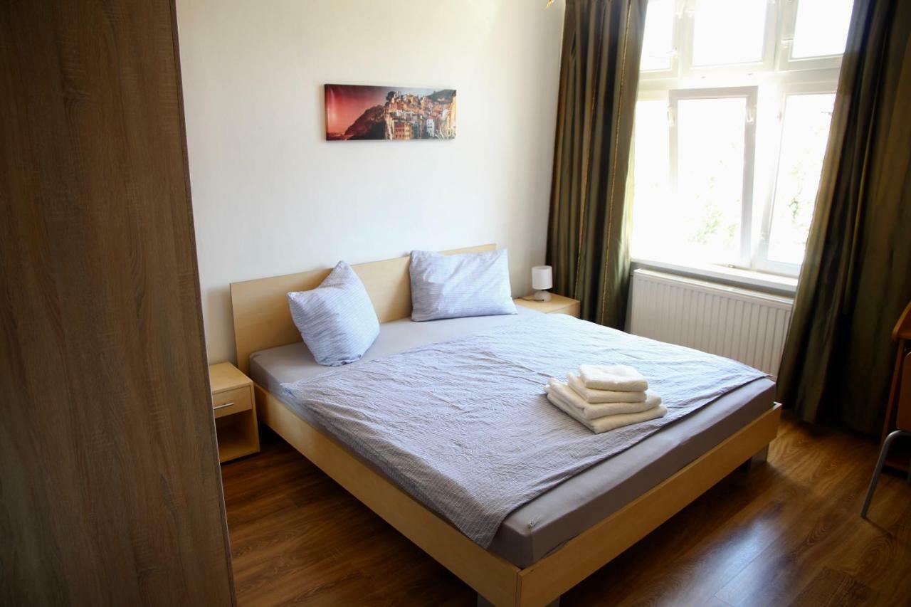 V Centru Mesta Apartment Карлови Вари Екстериор снимка